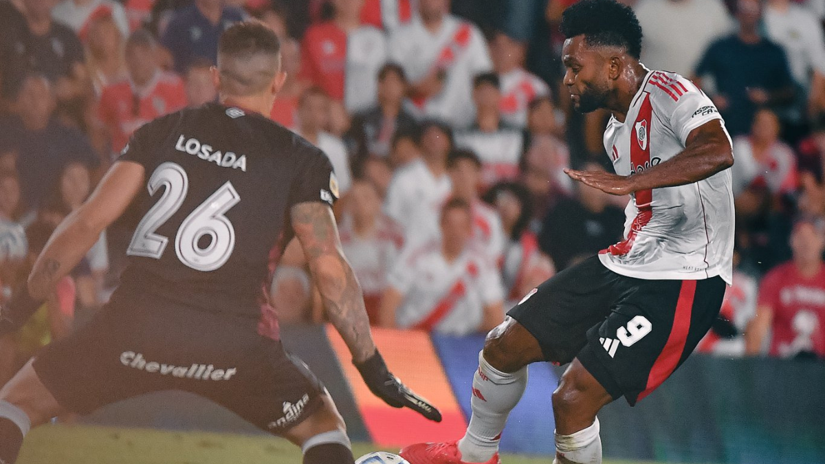Con un gol de Borja