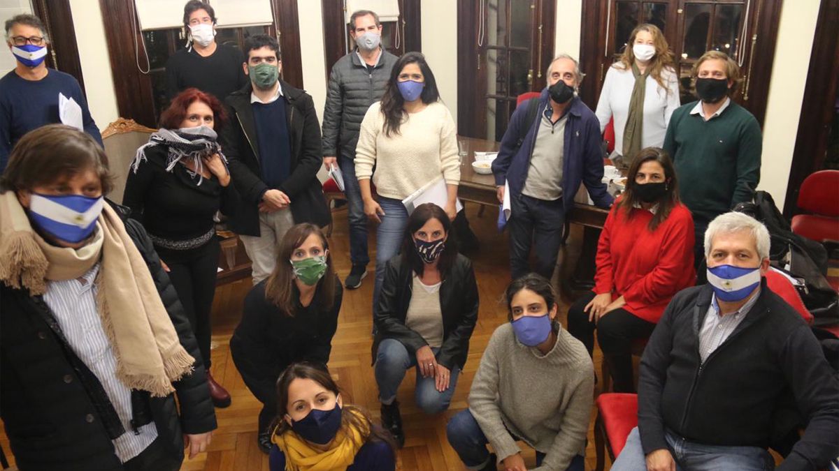 Legisladores porteños del Frente de Todos acusaron a los jueces que avalaron la presencialidad en las escuelas de la Ciudad de Buenos Aires.