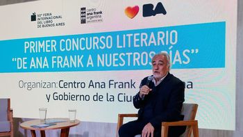 En la Feria del Libro, el Centro Ana Frank lanzó un concurso literario para jóvenes lectores