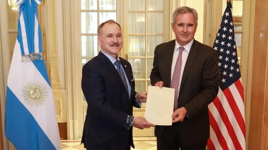 El Gobierno de Javier Milei ratificó su alianza con Estados Unidos en medio de la advertencia de Donald Trump a Irán