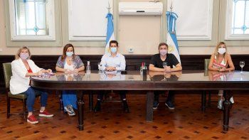 Eduardo De Pedro, Sergio massa y Máximo Kirchner se reunieron con jefes de bloques de la oposición para analizar postergación de las elecciones. (Foto: Min. Interior). Eduardo De Pedro, Sergio massa y Máximo Kirchner se reunieron con jefes de bloques de la oposición para analizar postergación de las elecciones. (Foto: Min. Interior).