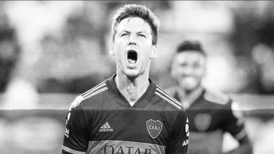 Tridente completo: Soldano firmó su contrato en Boca y seguirá igual que Tevez y Zárate