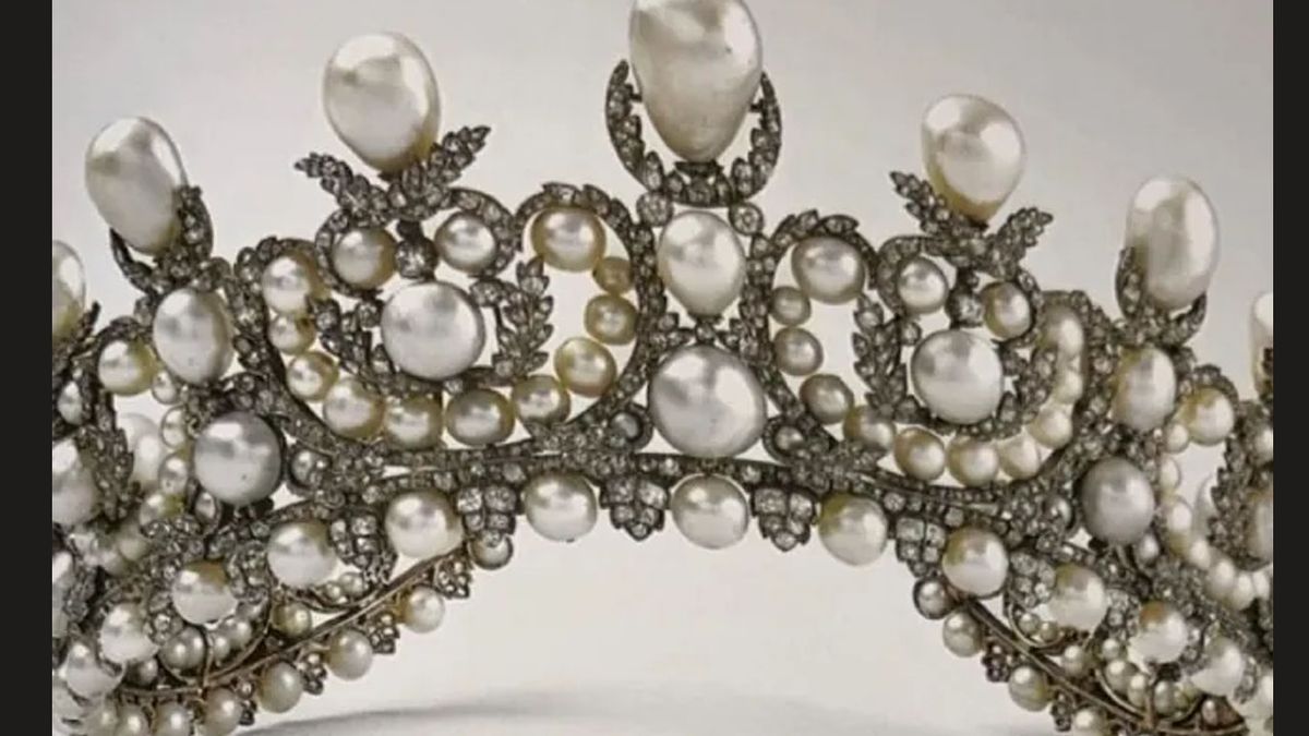 La diadema de perlas, aun no fue recuperada por el museo. (Foto: Gentileza El Mundo)
