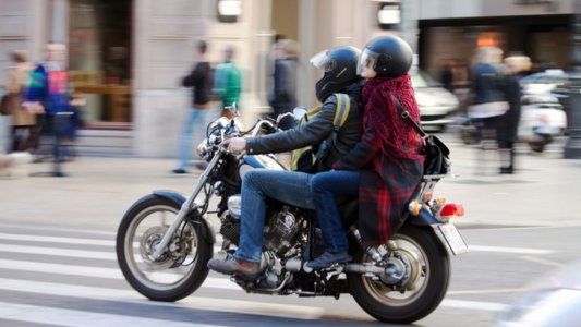 Ituzaingó: prohíben viajar en moto con acompañantes para evitar los contagios