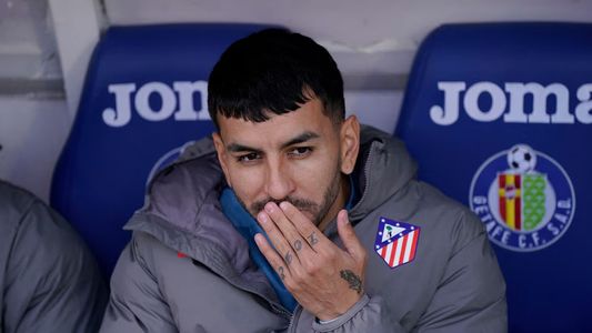 La DURÍSIMA sanción que recibió Ángel Correa por insultar a un árbitro tras ser expulsado