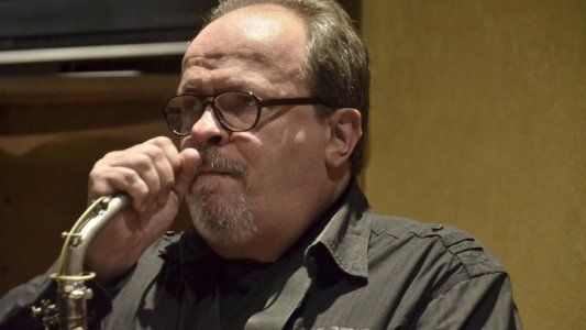 El saxofonista argentino Marcelo Peralta murió en Madrid a causa del coronavirus