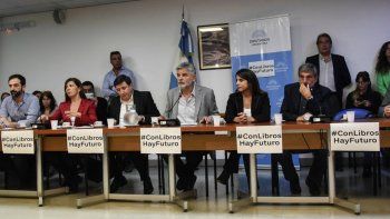 Filmus presentó un proyecto para crear el Instituto Nacional del Libro Argentino: La situación de la industria editorial es dramática