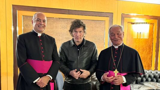 La Casa Rosada sigue de duelo y Milei espera su viaje relámpago al Vaticano para despedir al Papa Francisco