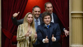 Javier Milei delegó en Diego Santilli y en un funcionario de la jefatura de Gabinete y Martín Menem las negociaciones por el Presupuesto 2026 en Diputados. Javier Milei delegó en Diego Santilli y en un funcionario de la jefatura de Gabinete y Martín Menem las negociaciones por el Presupuesto 2026 en Diputados.