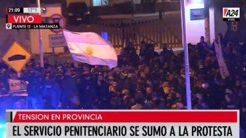 El Servicio Penitenciario se sumó a la protesta y acompañará el reclamo de la Policía Bonaerense