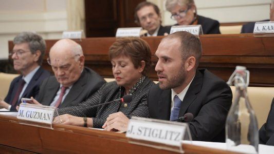 Mientras Argentina reperfila deuda en pesos, Ghana recibe u$s 15.000 millones por un bono a 40 años