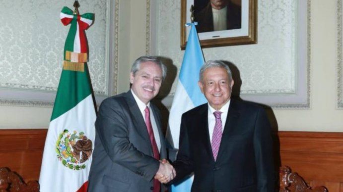 Alberto Fernández le pidió al presidente mexicano que intercediera ante un fondo para obtener una quita de la deuda