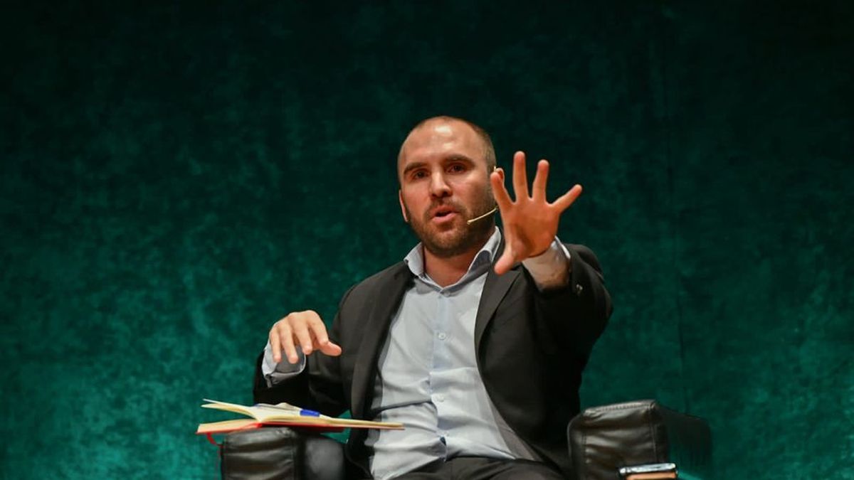 Martín Guzmán apuntó contra Mauricio Macri por el acuerdo con el FMI: Ahora es el pueblo el que lo está pagando.