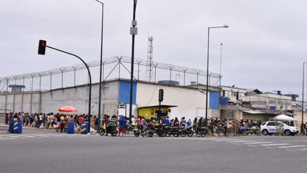 De acuerdo con los primeros informes, el mot&iacute;n de Machala se habr&iacute;a desatado por el traslado de presos considerados de alta peligrosidad a una nueva c&aacute;rcel de m&aacute;xima seguridad.