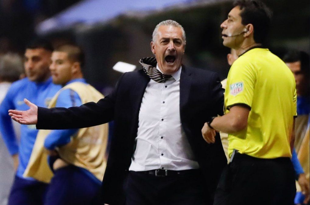 El elegido de Burdisso por si decide no renovarle el contrato a Alfaro como entrenador de Boca