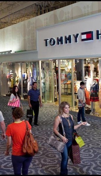 Confirman que habrá un recargo del 30% para las compras con tarjeta en el exterior: el dólar turista se va a $82