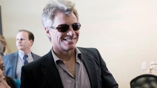 Bon Jovi solidario: Inauguró edificio para personas sin hogar