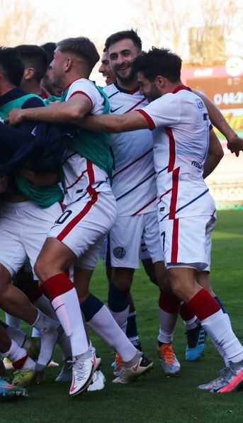 Vombergar y un debut soñado: en cuatro minutos fue el héroe de San Lorenzo ante Argentinos Juniors