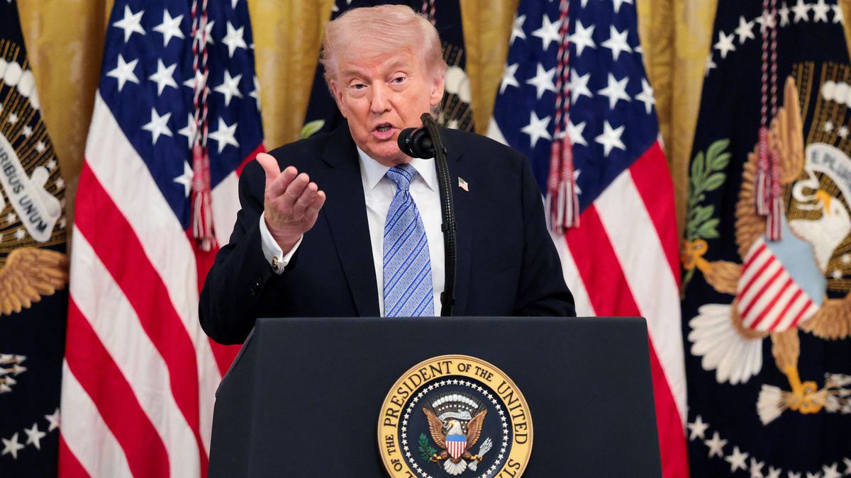Donald Trump con sus amenzas renovadas a Irán en medio de una nueva propuesta. (foto: Reuters)