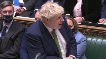Los propios diputados conservadores le piden a Boris Johnson que renuncie tras el Partygate (Foto: Parlamento británico)