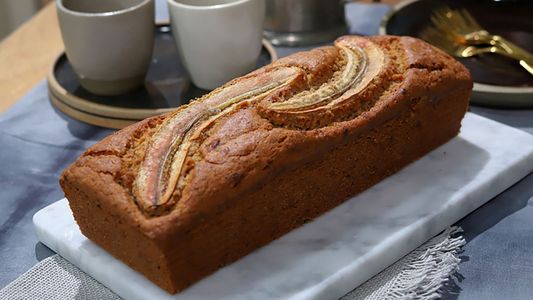 Budín de banana casero: una receta fácil y rápida para aprovechar lo que tenés en casa