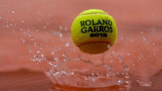Roland Garros: la lluvia obligó a suspender toda la jornada y los cuartos de final terminarán mañana