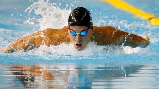 Lima 2019: Santiago Grassi clasificó a la final de 100 metros mariposa y logró el pasaje olímpico a Tokio 2020
