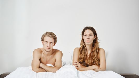 Cuánto debía durar un hombre en la cama: la pregunta en redes sociales que generó un debate interminable