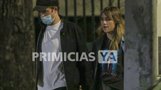Robert Pattinson fue a cenar de incógnito con Suki Waterhouse en Palermo y no quisieron sacarse fotos con los fans