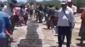 video | invitaron al vicegobernador a un asado, pero se robaron la carne y los chorizos mientras se cocinaban video | invitaron al vicegobernador a un asado, pero se robaron la carne y los chorizos mientras se cocinaban