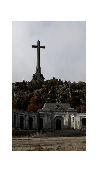 Histórico: trasladarán, sin honores, los restos del dictador español Francisco Franco