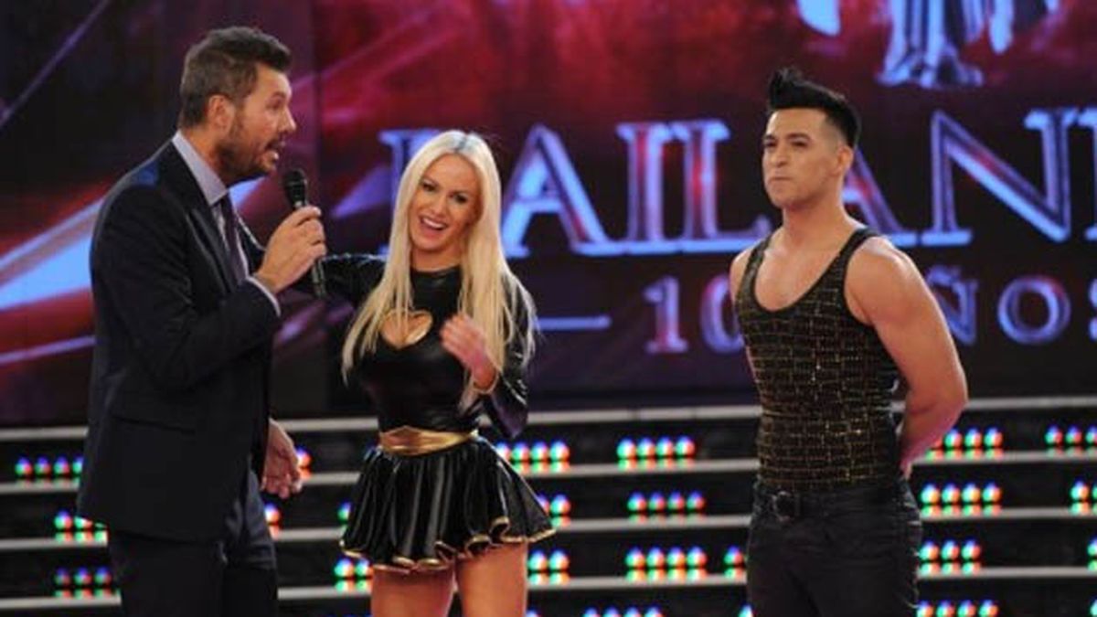 Luli bella como siempre se destacó en el baile.