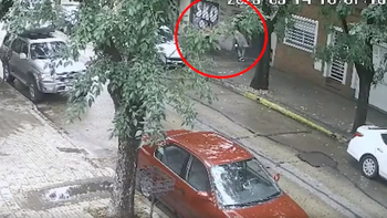 Una mujer fue a cobrar la jubilación y un motochorro hizo lo peor con ella