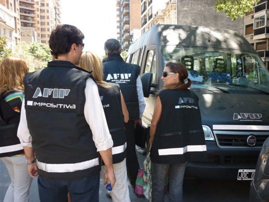 Mafia de los capó: allanan la Asociación de Corredores de TC en una causa por evasión