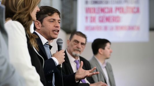 Los dilemas de Kicillof: entre los pedidos de ayuda por el bono y los malabares para administrar la escasez en campaña
