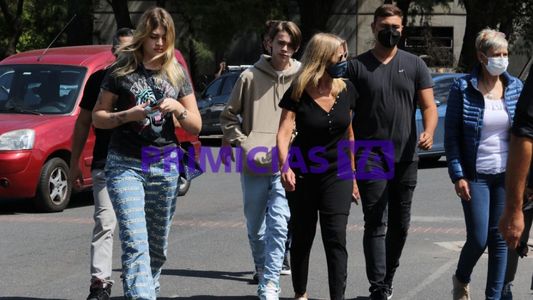 Martita y Felipe Fort viajaron finalmente a Miami tras despedir a Gustavo Martínez