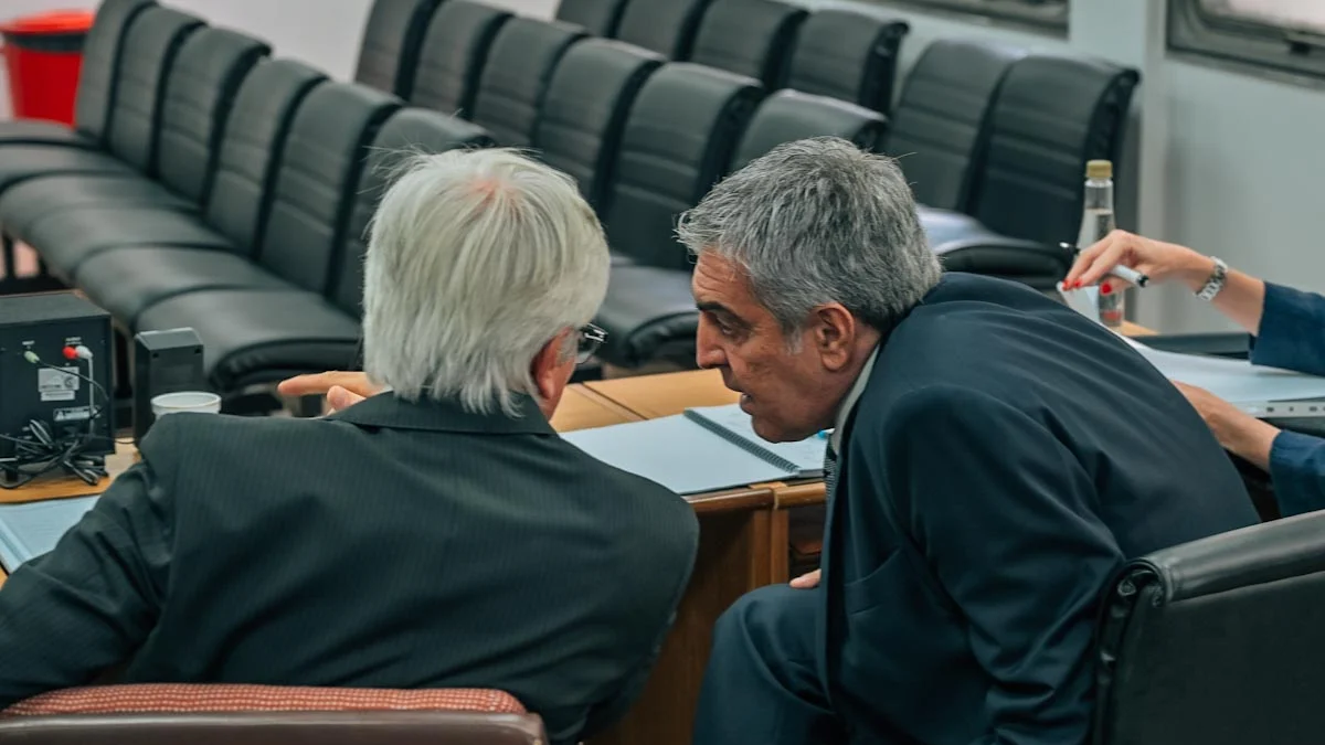 El abogado de la familia Olivera, Gregorio Dalb&oacute;n, celebr&oacute; la condena.