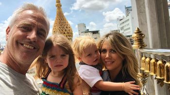 Isabella Icardi y Mirko se hicieron amigos en Bangkok