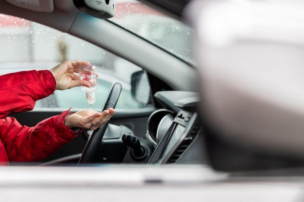 Toyota presenta accesorios para la sanitización de vehículos