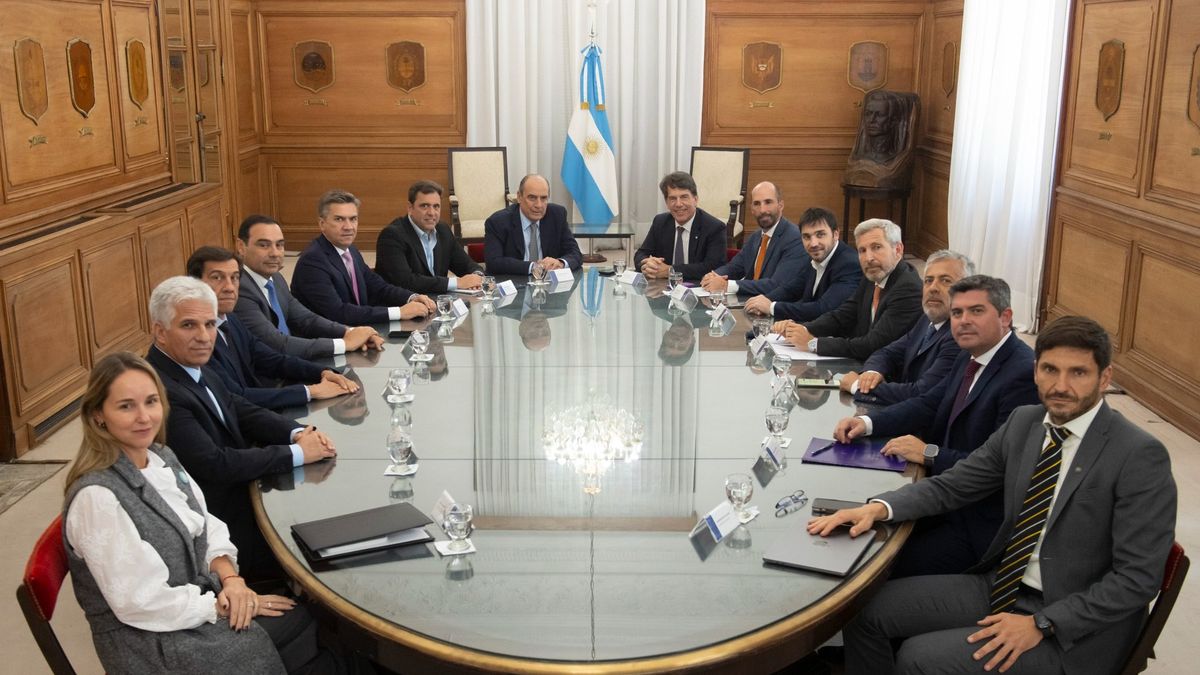 Cumbre decisiva de Gobernadores de Juntos por el Cambio en Casa Rosada. Ley ómnibus y paquete fiscal en el eje de las discusiones. Foto: Ministerio del Interior.