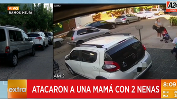 Su hija de 11 años se hizo cargo de la situación y terminó guiando a su mamá que estaba en estado de shock. (Foto: Captura A24) Su hija de 11 años se hizo cargo de la situación y terminó guiando a su mamá que estaba en estado de shock. (Foto: Captura A24)