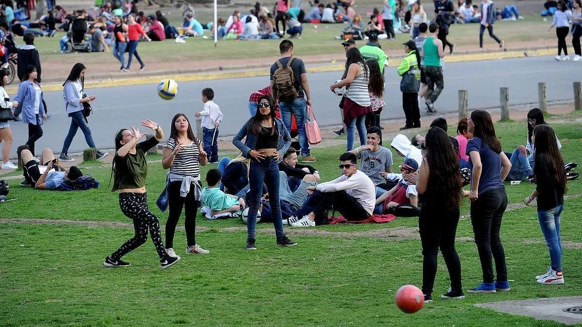 D&iacute;a del Estudiante y Primavera: la historia y el significado de una celebraci&oacute;n &uacute;nica en Argentina.