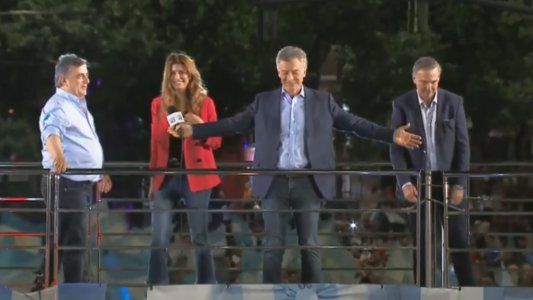 Macri cerró su campaña en Córdoba y pidió no caer en los espejismos que defraudaron con mentiras y patotas