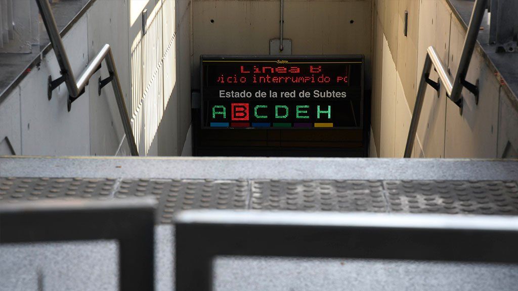 Todas las líneas de subte y el Premetro paran este viernes de 19 a 22