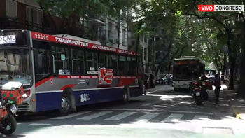 fuerte choque entre dos colectivos en congreso: 18 heridos, tres de gravedad fuerte choque entre dos colectivos en congreso: 18 heridos, tres de gravedad