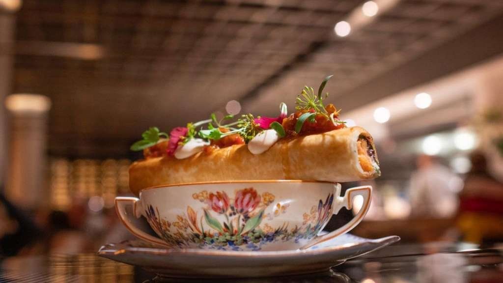 Mishiguene, el mítico restaurante argentino de cocina judía, abrió sus puertas en Nueva York
