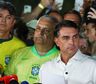 Flávio Bolsonaro denunció que la Justicia de Brasil le prohibió salir del país y le retuvo el pasaporte