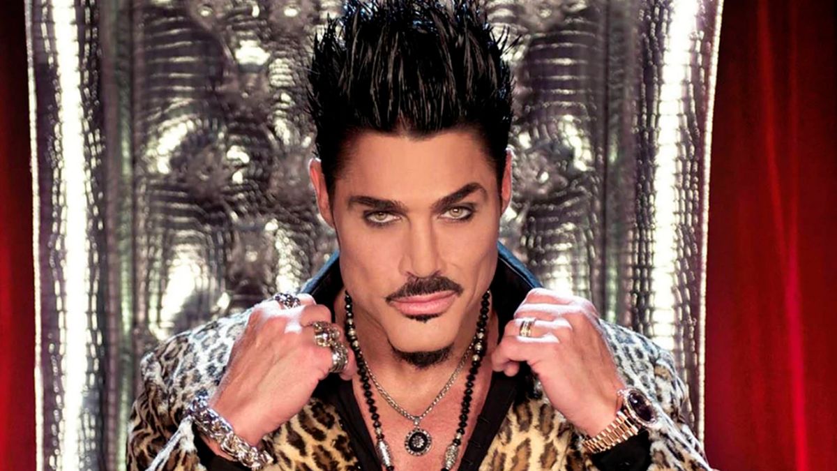 La descuidada tumba de Ricardo Fort