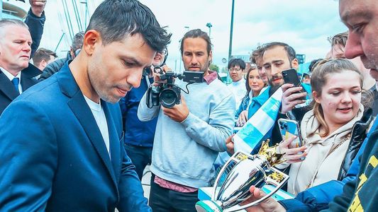 El Kun Agüero ya tiene su estatua en el estadio del Manchester City