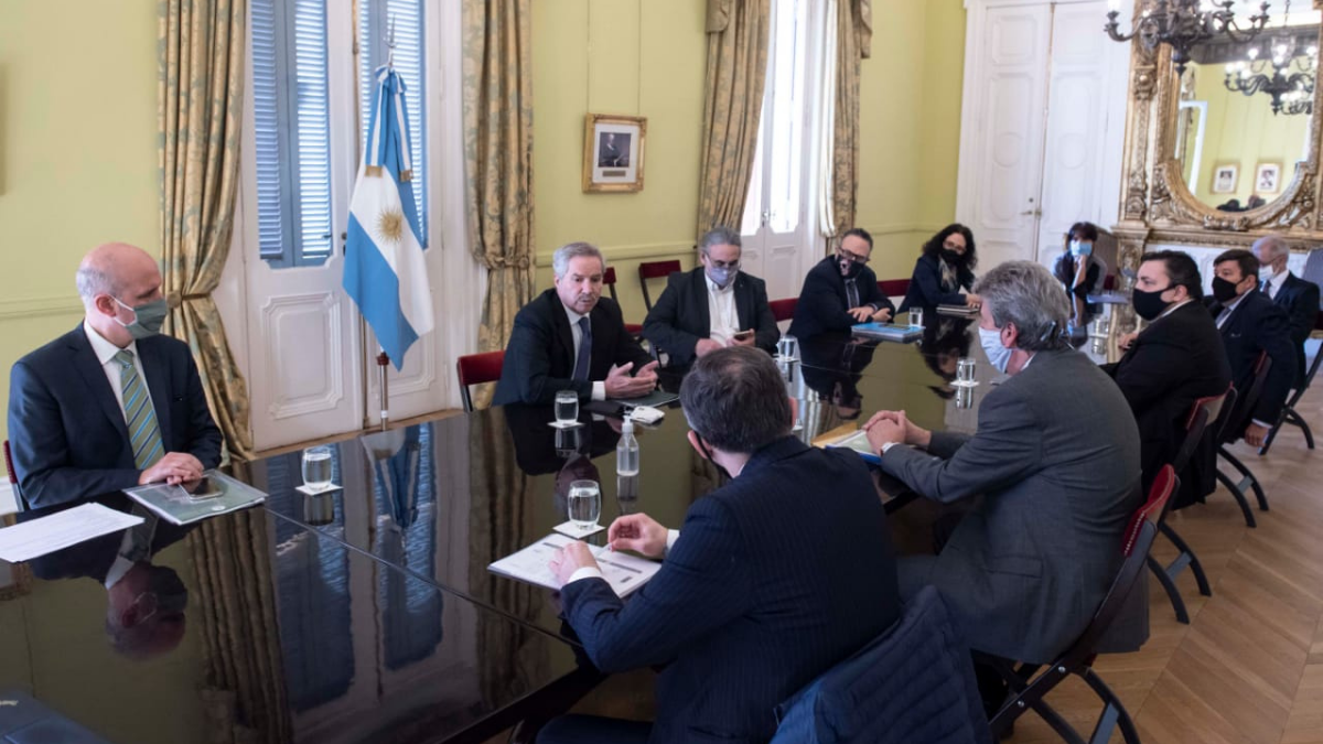 El gobierno y el Consejo Agroindustrial arman equipos técnicos para apuntalar el proyecto agroexportador